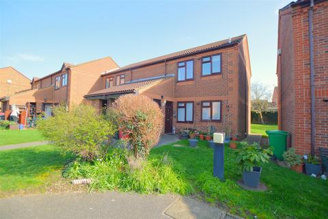 Topaz Close, Slough