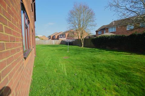 1 bedroom maisonette for sale, Topaz Close, Slough