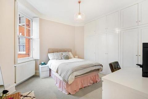 2 bedroom apartment to rent, George Street, London W1U