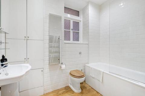 2 bedroom apartment to rent, George Street, London W1U
