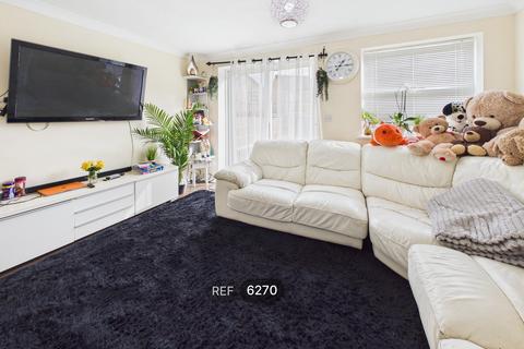 3 bedroom property to rent, 9, Hemmingway Close, Wakefield, WF4 2FD