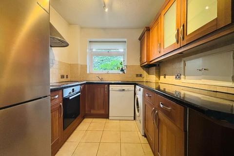 2 bedroom flat for sale, Randall Court, Mill Hill, NW7