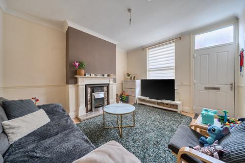 2 bedroom end of terrace house for sale, Barden Mount, Armley, Leeds, LS12