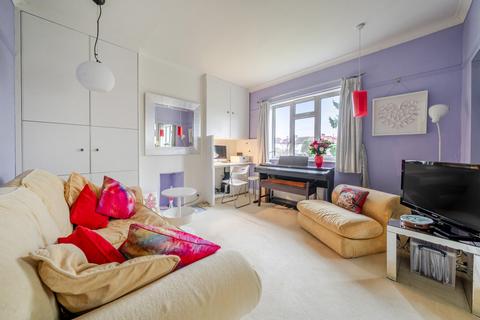 1 bedroom flat for sale, Lionel Road North, Brentford, London, TW8