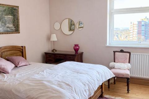 2 bedroom apartment for sale, Walsingham, St John's Wood Park, NW8