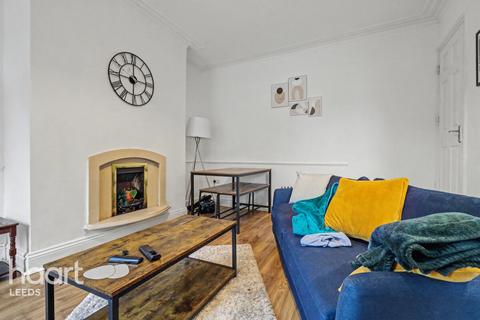 3 bedroom terraced house for sale, Strathmore Terrace, Leeds