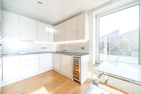undefined, Paddlers Avenue, Brentford TW8