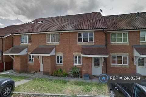 2 bedroom terraced house to rent, Westfield Gardens, Romford, RM6