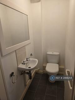 2 bedroom terraced house to rent, Westfield Gardens, Romford, RM6
