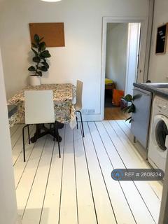 5 bedroom semi-detached house to rent, Acre Road, Kingston Upon Thames, KT2
