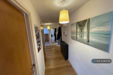 2 bedroom flat to rent, Clarence Avenue, London, SW4