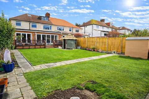 undefined, Beverley Gardens, Wembley