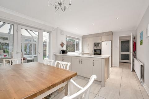 4 bedroom detached house for sale, Substantial Plot on Bickley Avenue, Melton Mowbray, LE13 1UN
