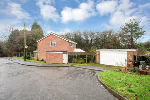 4 bedroom detached house for sale, Substantial Plot on Bickley Avenue, Melton Mowbray, LE13 1UN