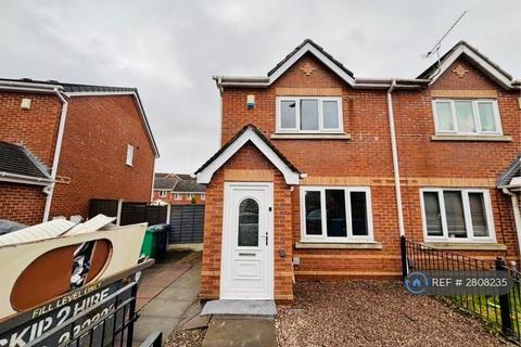 2 bedroom semi-detached house to rent, Venture Scout Way, Manchester, M8
