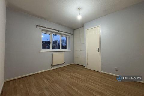 2 bedroom semi-detached house to rent, Venture Scout Way, Manchester, M8