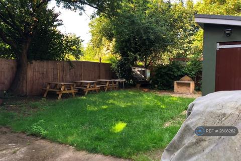 5 bedroom flat to rent, Clifton Road, Kingston Upon Thames, KT2