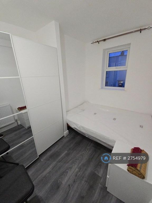 Room 3
