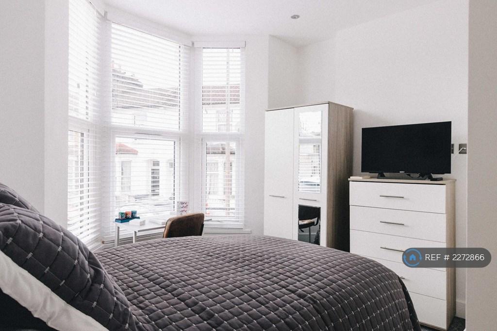 Bedroom 3 £1100
