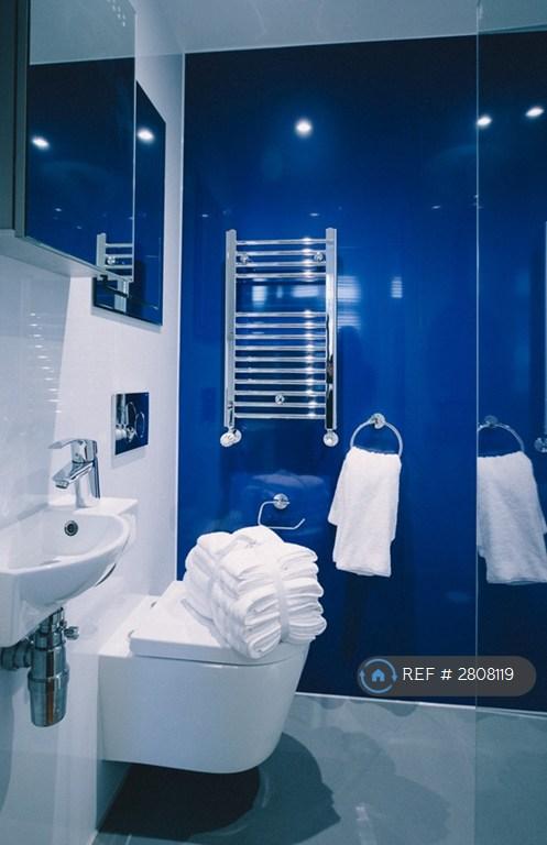 47 Ronin Ensuite