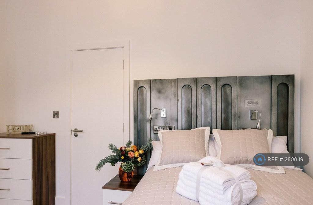 Dr Who 2017 @ £1150 Pcm Ensuite