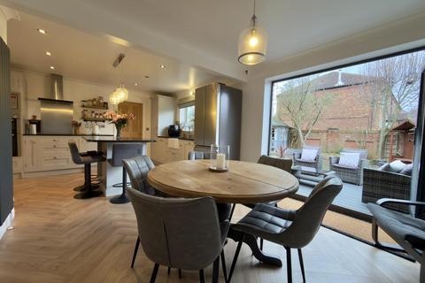 5 bedroom semi-detached house for sale, Saxon Grange, Sherburn In Elmet, Leeds