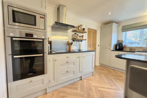 5 bedroom semi-detached house for sale, Saxon Grange, Sherburn In Elmet, Leeds