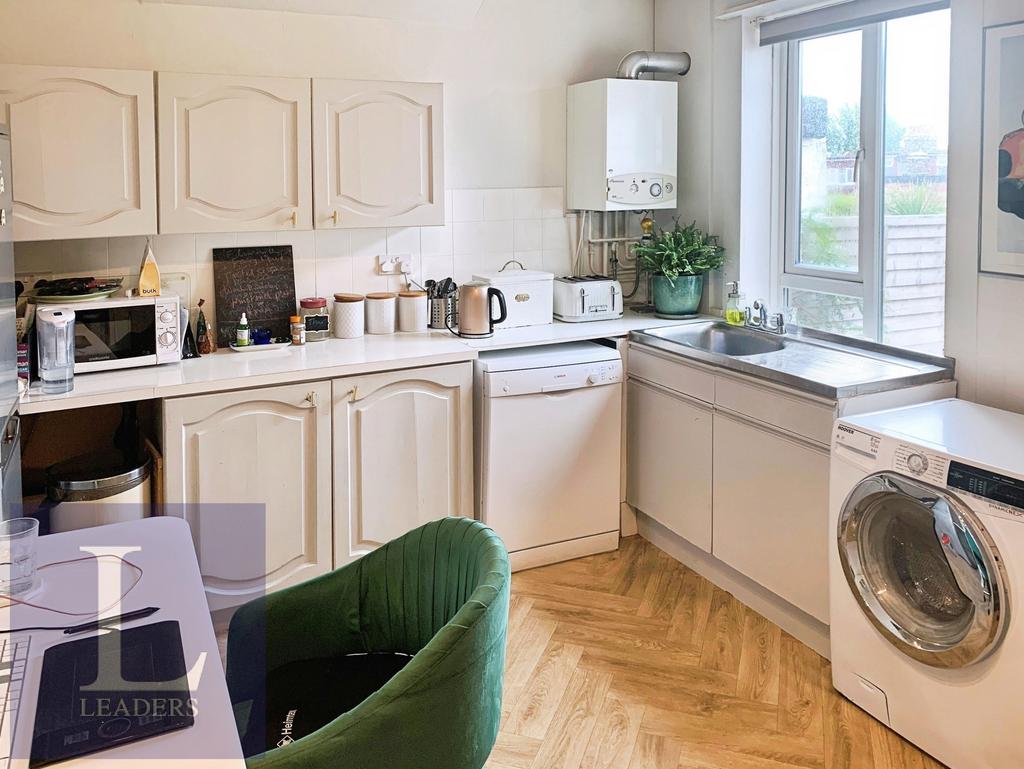 8fe3958c-Kitchen