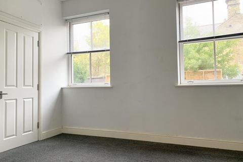1 bedroom flat to rent, Granville Road, Broadstairs, Kent, CT10