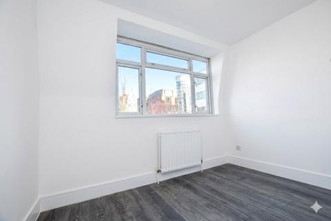 undefined, Western Court, Romford RM1