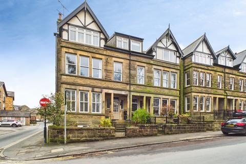 undefined, Harlow Moor Drive, Harrogate, HG2