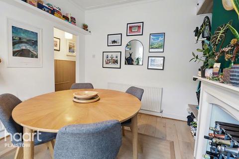 2 bedroom terraced house for sale, Hollybush Street Plaistow, London