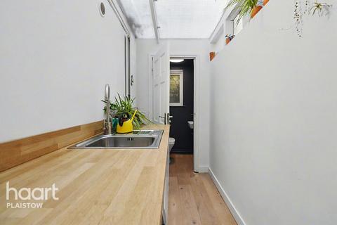 2 bedroom terraced house for sale, Hollybush Street Plaistow, London