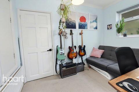 2 bedroom terraced house for sale, Hollybush Street Plaistow, London