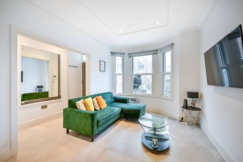undefined, Warwick Grove, Surbiton, KT5