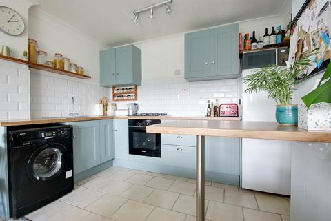 undefined, The Orchards, Longfield Road