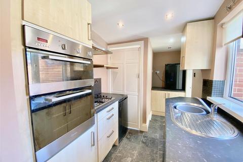 2 bedroom apartment to rent, Station Road, Bill Quay, Gateshead