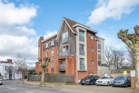 1 bedroom flat for sale, Station Parade, Willesden Green, London, NW2