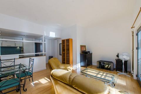 2 bedroom flat to rent, Mile End Road, Whitechapel, London, E1