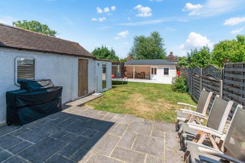 undefined, Calverley Road, Stoneleigh
