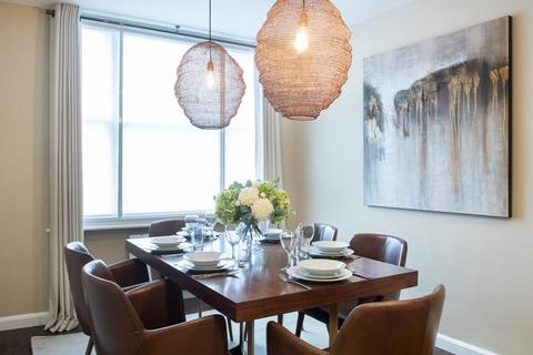3 bedroom apartment to rent, Hill Street, Mayfair W1