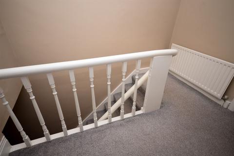 3 bedroom flat to rent, Eglesfield Road, South Shields