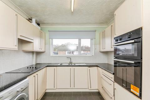 2 bedroom detached bungalow for sale, Woodlands Close, CLACTON-ON-SEA