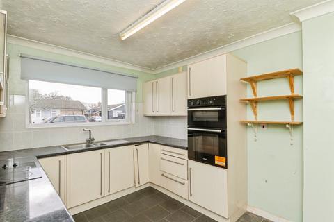 2 bedroom detached bungalow for sale, Woodlands Close, CLACTON-ON-SEA