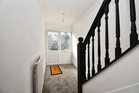 3 bedroom terraced house for sale, North road, Hull