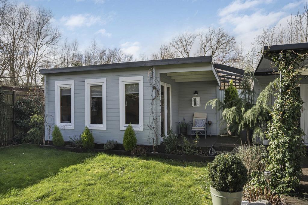 Outbuilding