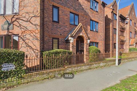 1 bedroom flat to rent, Tynedale Square, Colchester, CO4 9SN