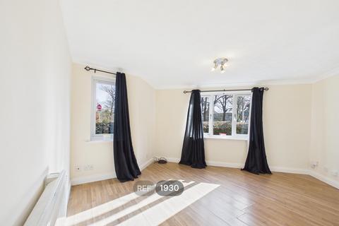1 bedroom flat to rent, Tynedale Square, Colchester, CO4 9SN