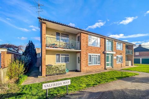 2 bedroom maisonette to rent, Britannia Crescent, Wivenhoe, Colchester