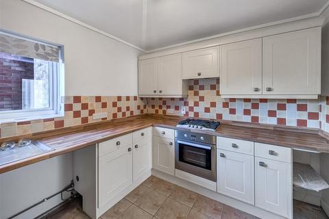2 bedroom maisonette to rent, Britannia Crescent, Wivenhoe, Colchester